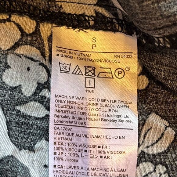 Gap dress/tunic top V neck Small black and gray floral - Picture 3 of 8